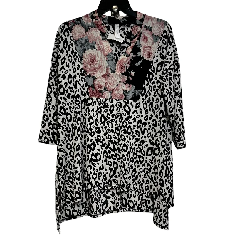 Top Long Sleeve By Clothes Mentor In Leopard Print, Size: S